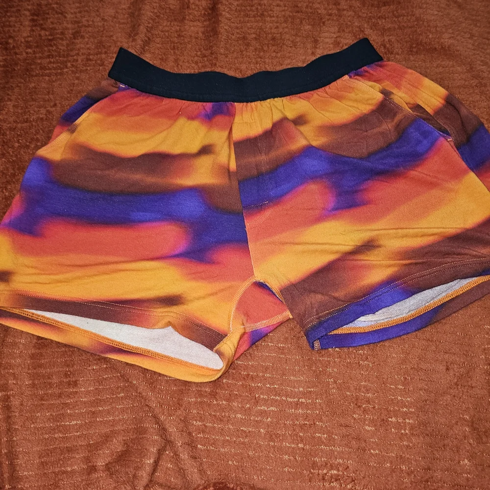 โ๏ธ๐๐3/10 Sale Add To Bundle Colorful Athletic Women's Shorts - Picture 1 of 3